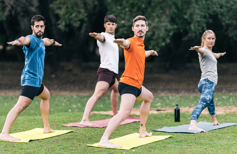 Yogamasti Men’s Tops: What Makes Them Ideal for Yoga?