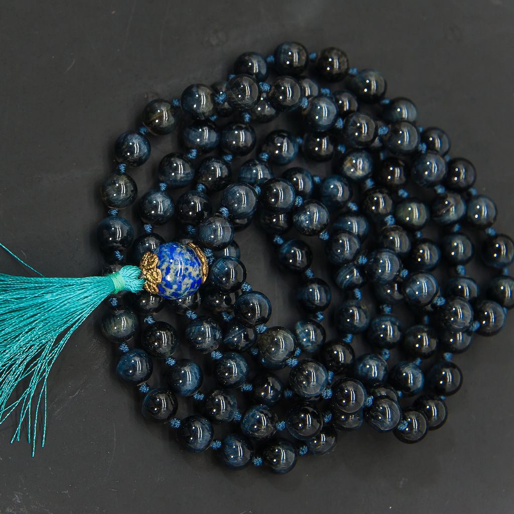 Hawk Eye with Lapis Guru Bead Mala