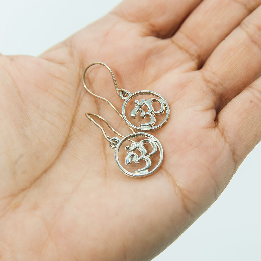 Om Earrings - Silver Polish