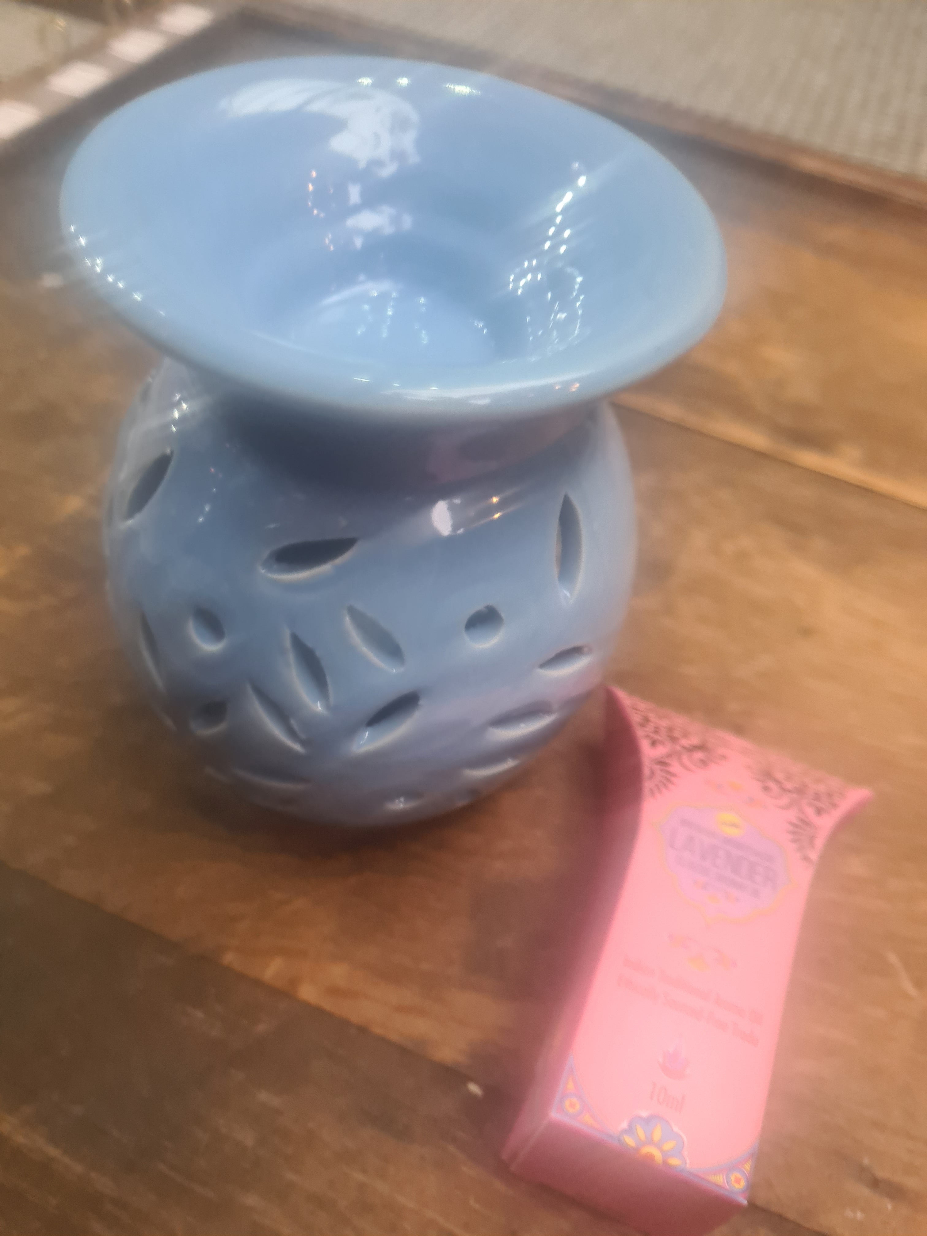 Blue Cut Work Ceramic Oil Burner