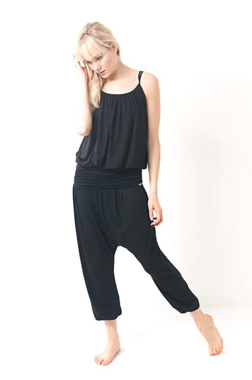 Comfort Flow Loose Black Yoga Outfit - Harem, Support