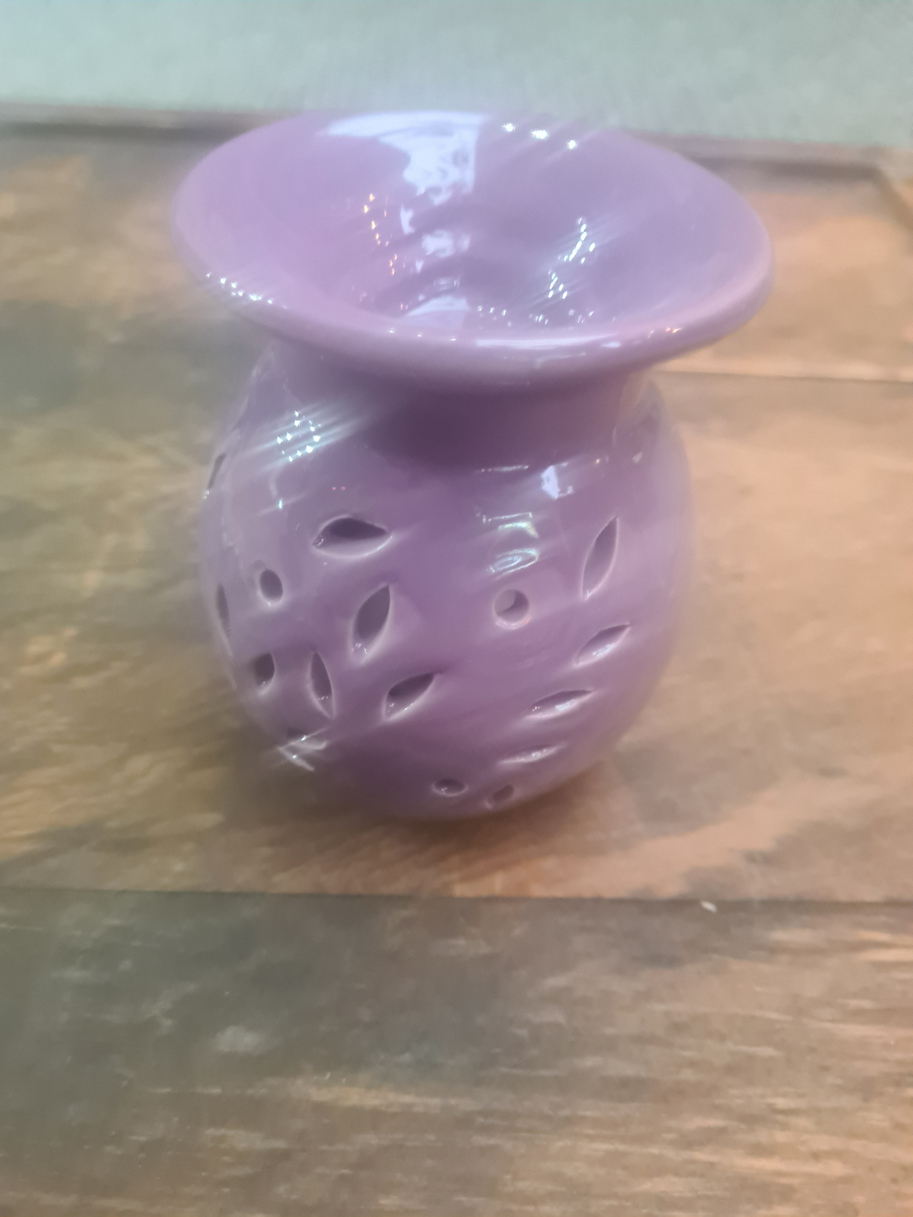 Purple Cut Work Ceramic Oil Burner